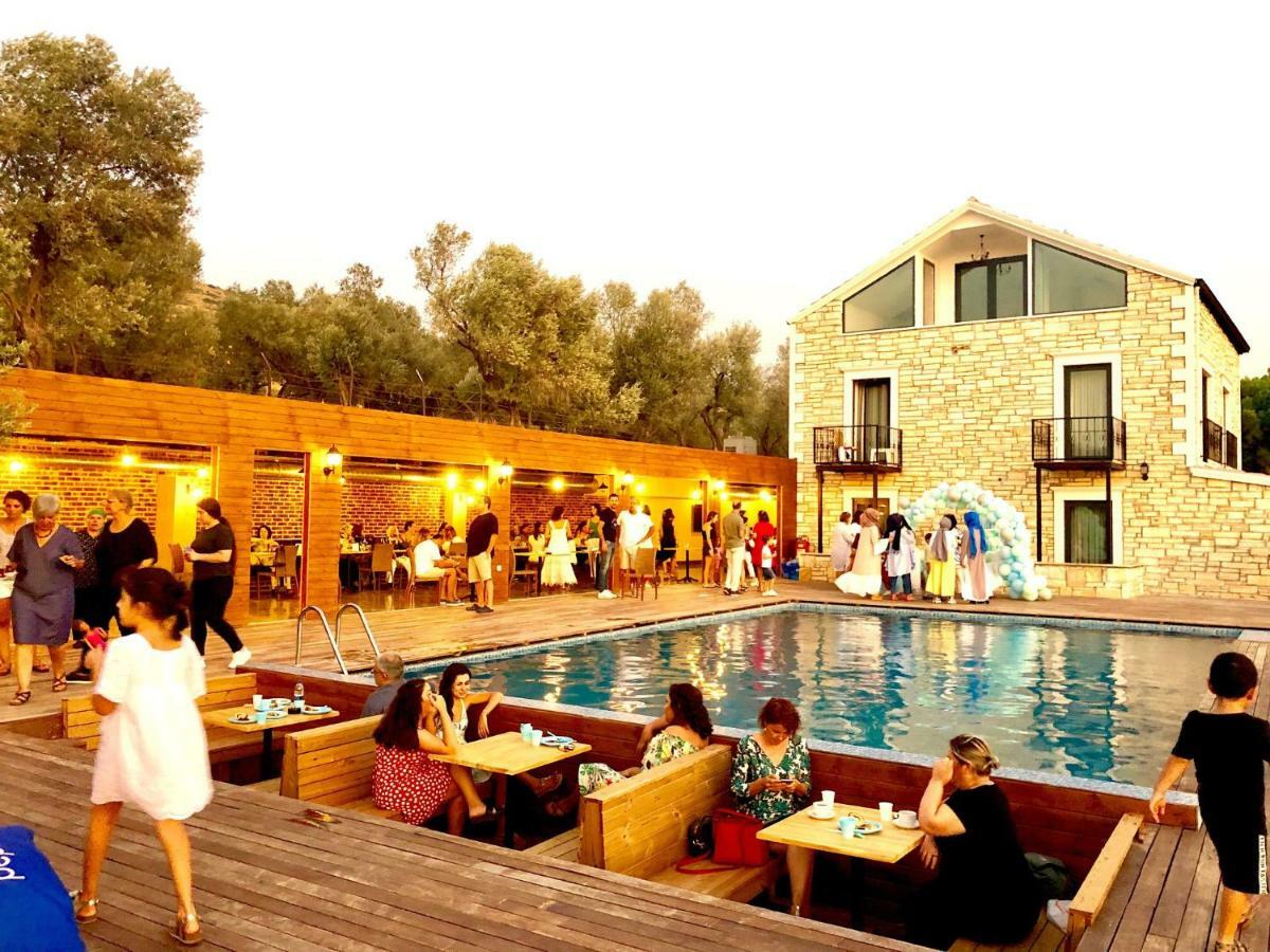 Victoria Hotel And Lounge Foça Eksteriør bilde